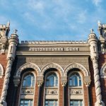 Чому важливо знати актуальну інформацію про банки та платіжні системи