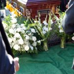 Ритуальна флористика: як обрати атрибутику похорону